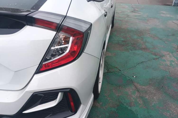 Used Honda Civic 2021 HATCHBACK 220TURBO Manual Driving Pleasure Control Exterior 3