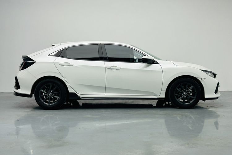 Used Honda Civic 2021 HATCHBACK 220TURBO CVT New Trendsetter Exterior 4