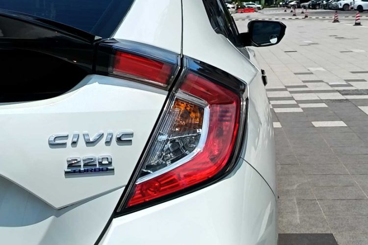 Used Honda Civic 2021 HATCHBACK 220TURBO CVT Trendy Cool Edition Exterior 5
