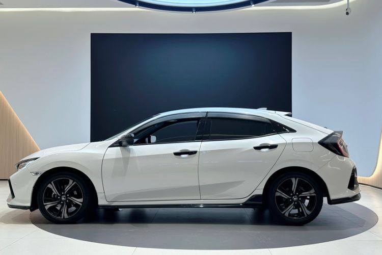 Used Honda Civic 2021 HATCHBACK 220TURBO CVT Trendy Cool Edition Exterior 5