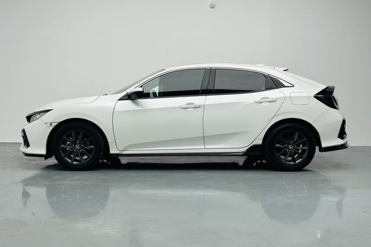 Used Honda Civic 2021 HATCHBACK 220TURBO CVT New Trendsetter Exterior 9