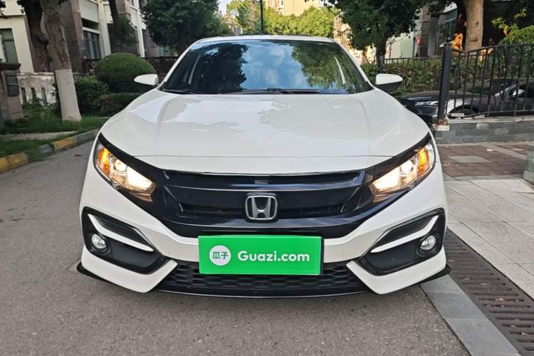Used Honda Civic 2021 HATCHBACK 220TURBO CVT New Trendsetter Front