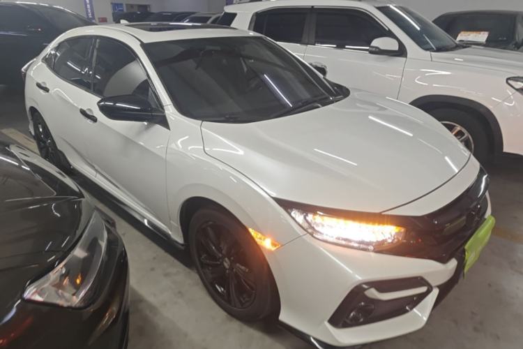 Used Honda Civic 2021 HATCHBACK 220TURBO CVT Trendy Cool Edition Front Right 45 Deg