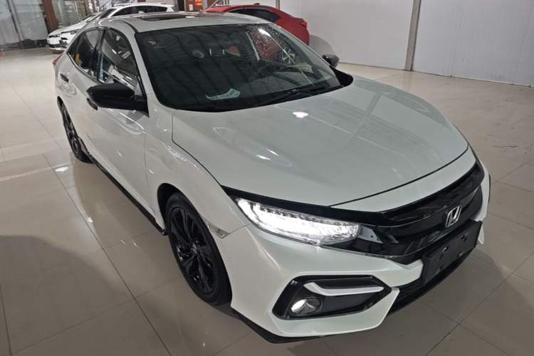 Used Honda Civic 2021 HATCHBACK 220TURBO CVT Trendy Cool Edition Front Right 45 Deg