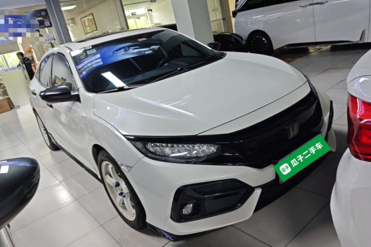 Used Honda Civic 2021 HATCHBACK 220TURBO CVT New Trendsetter Front Right 45 Deg