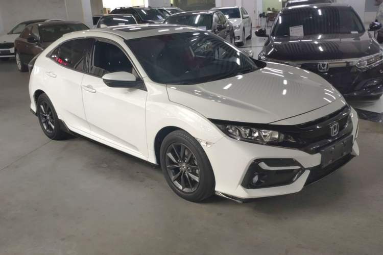 Used Honda Civic 2021 HATCHBACK 220TURBO CVT New Trendsetter Front Right 45 Deg
