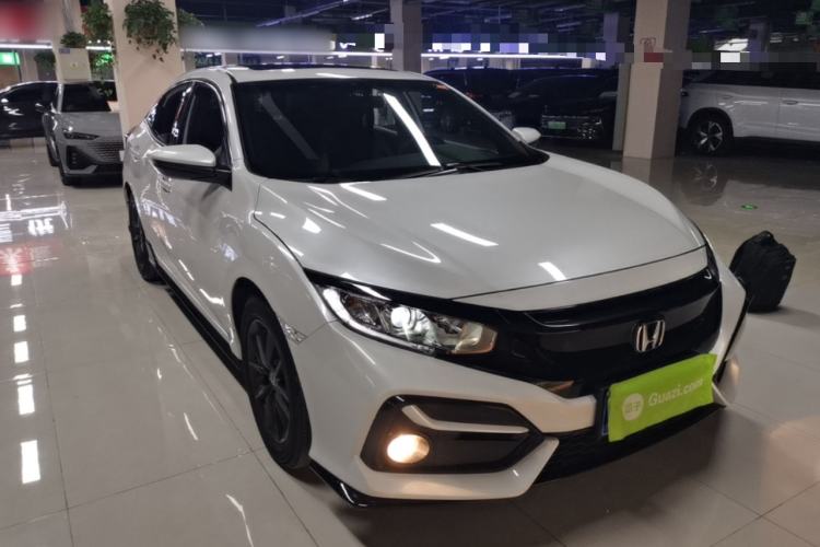 Used Honda Civic 2021 HATCHBACK 220TURBO CVT New Trendsetter Front Right 45 Deg