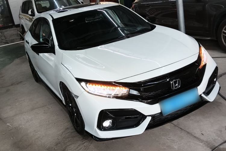 Used Honda Civic 2021 HATCHBACK 220TURBO CVT New Trendsetter Front Right 45 Deg