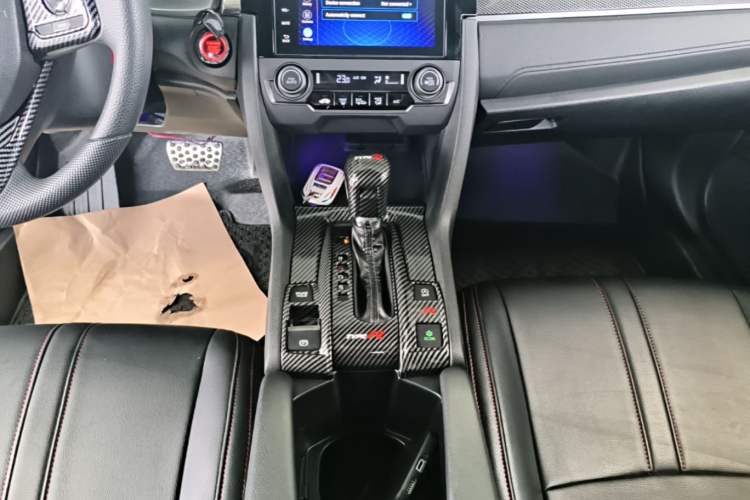 Used Honda Civic 2021 HATCHBACK 220TURBO CVT Trendy Cool Edition Gear Lever