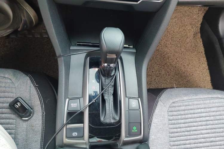 Used Honda Civic 2021 HATCHBACK 220TURBO CVT Trendy Cool Edition Gear Lever