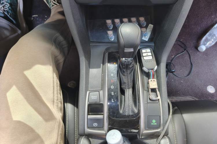 Used Honda Civic 2021 HATCHBACK 220TURBO CVT New Trendsetter Gear Lever
