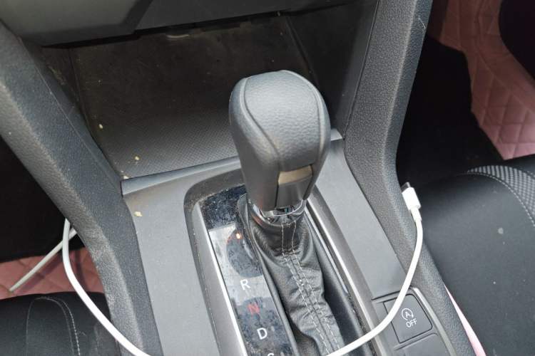 Used Honda Civic 2021 HATCHBACK 220TURBO CVT New Trendsetter Gear Lever