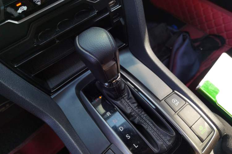 Used Honda Civic 2021 HATCHBACK 220TURBO CVT New Trendsetter Gear Lever