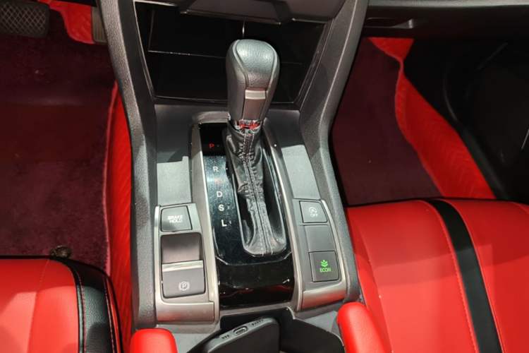 Used Honda Civic 2021 HATCHBACK 220TURBO CVT New Trendsetter Gear Lever