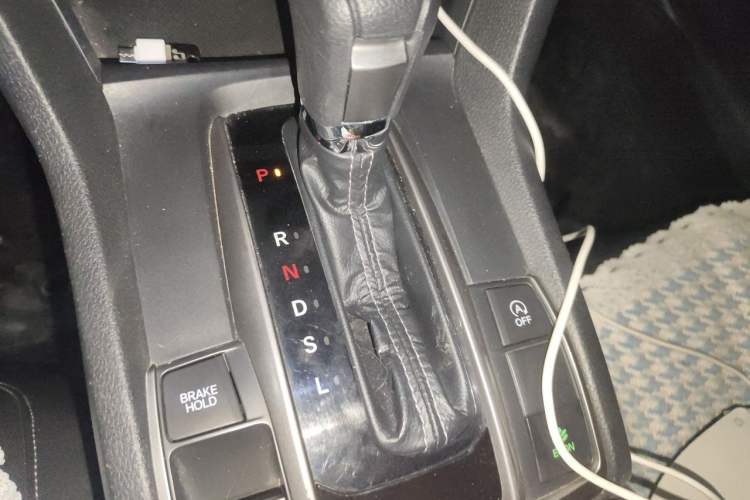 Used Honda Civic 2021 HATCHBACK 220TURBO CVT New Trendsetter Gear Lever