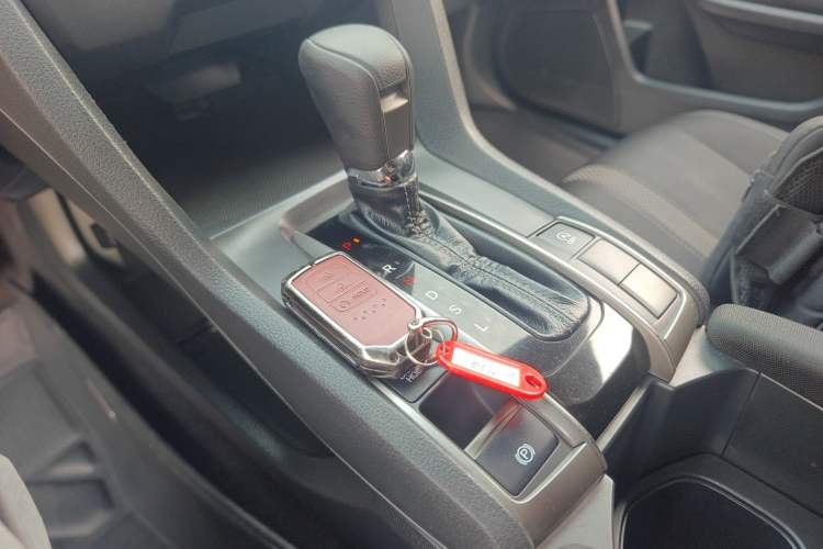 Used Honda Civic 2021 HATCHBACK 220TURBO CVT New Trendsetter Gear Lever
