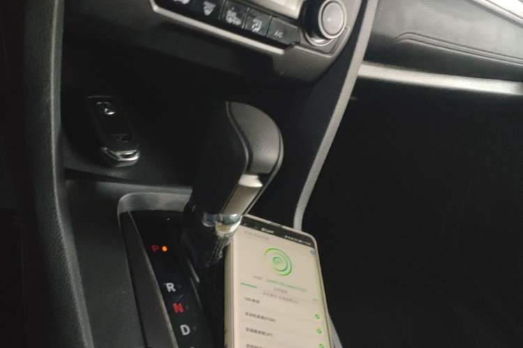 Used Honda Civic 2021 HATCHBACK 220TURBO CVT New Trendsetter Gear Lever