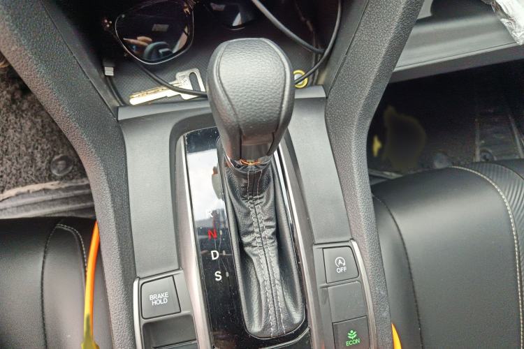 Used Honda Civic 2021 HATCHBACK 220TURBO CVT Trendy Cool Edition Gear Lever