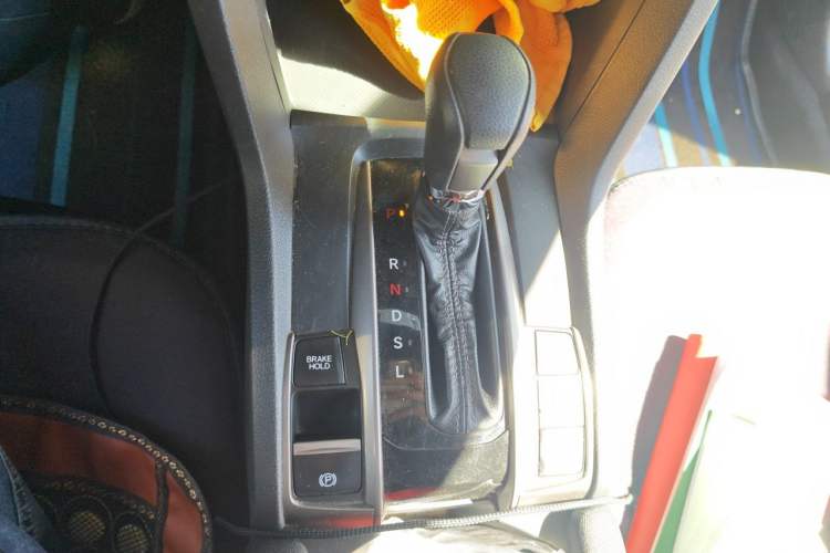 Used Honda Civic 2021 HATCHBACK 220TURBO CVT New Trendsetter Gear Lever