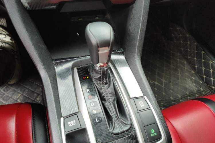 Used Honda Civic 2021 HATCHBACK 220TURBO CVT New Trendsetter Gear Lever