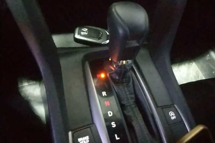 Used Honda Civic 2021 HATCHBACK 220TURBO CVT New Trendsetter Gear Lever
