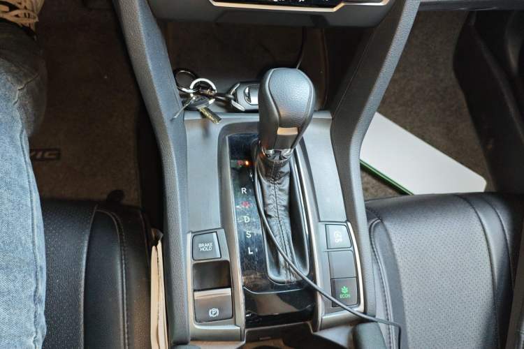 Used Honda Civic 2021 HATCHBACK 220TURBO CVT New Trendsetter Gear Lever