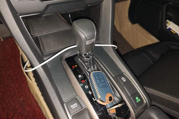 Used Honda Civic 2021 HATCHBACK 220TURBO CVT New Trendsetter Gear Lever