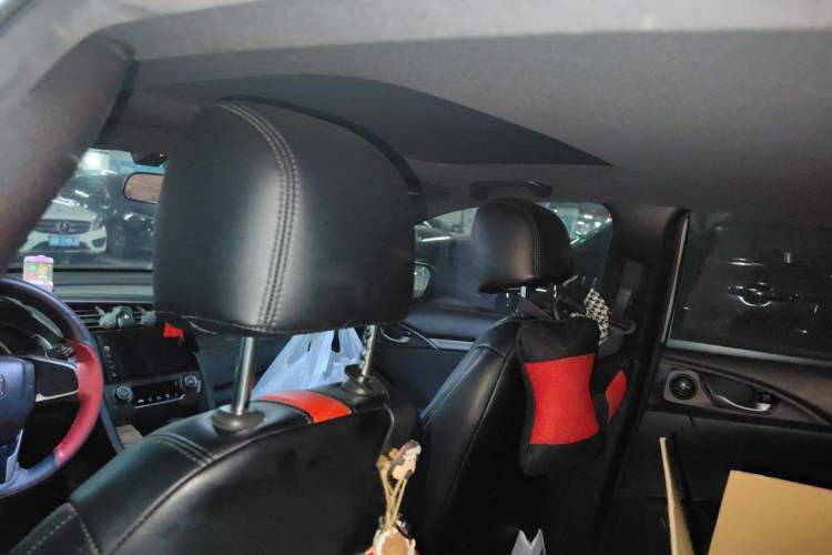 Used Honda Civic 2021 HATCHBACK 220TURBO CVT New Trendsetter Headliner