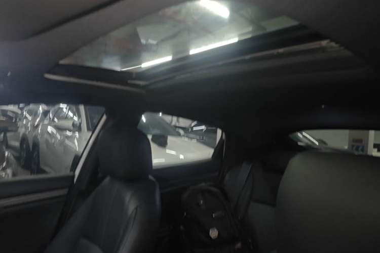 Used Honda Civic 2021 HATCHBACK 220TURBO CVT Trendy Cool Edition Headliner