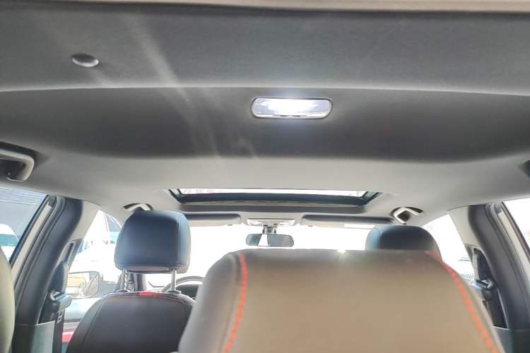 Used Honda Civic 2021 HATCHBACK 220TURBO CVT New Trendsetter Headliner
