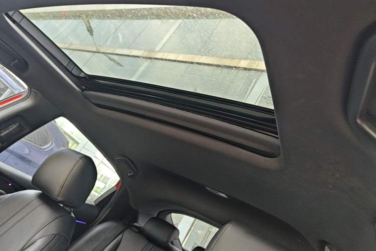 Used Honda Civic 2021 HATCHBACK 220TURBO CVT New Trendsetter Headliner