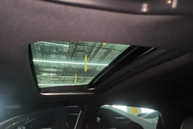 Used Honda Civic 2021 HATCHBACK 220TURBO CVT New Trendsetter Headliner