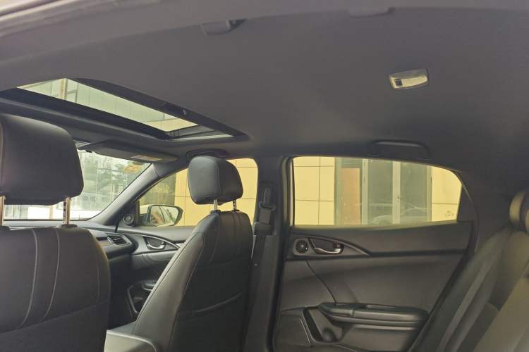 Used Honda Civic 2021 HATCHBACK 220TURBO CVT New Trendsetter Headliner