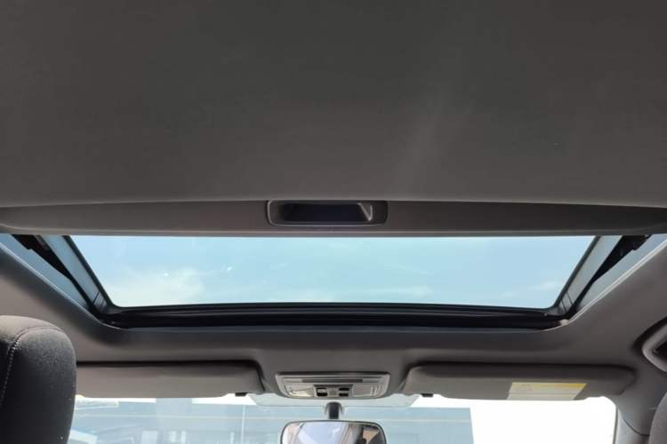 Used Honda Civic 2021 HATCHBACK 220TURBO CVT New Trendsetter Headliner