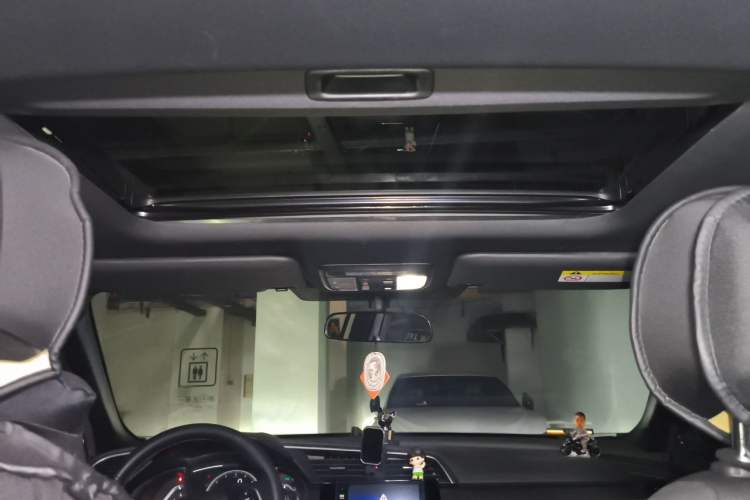 Used Honda Civic 2021 HATCHBACK 220TURBO CVT Trendy Cool Edition Headliner