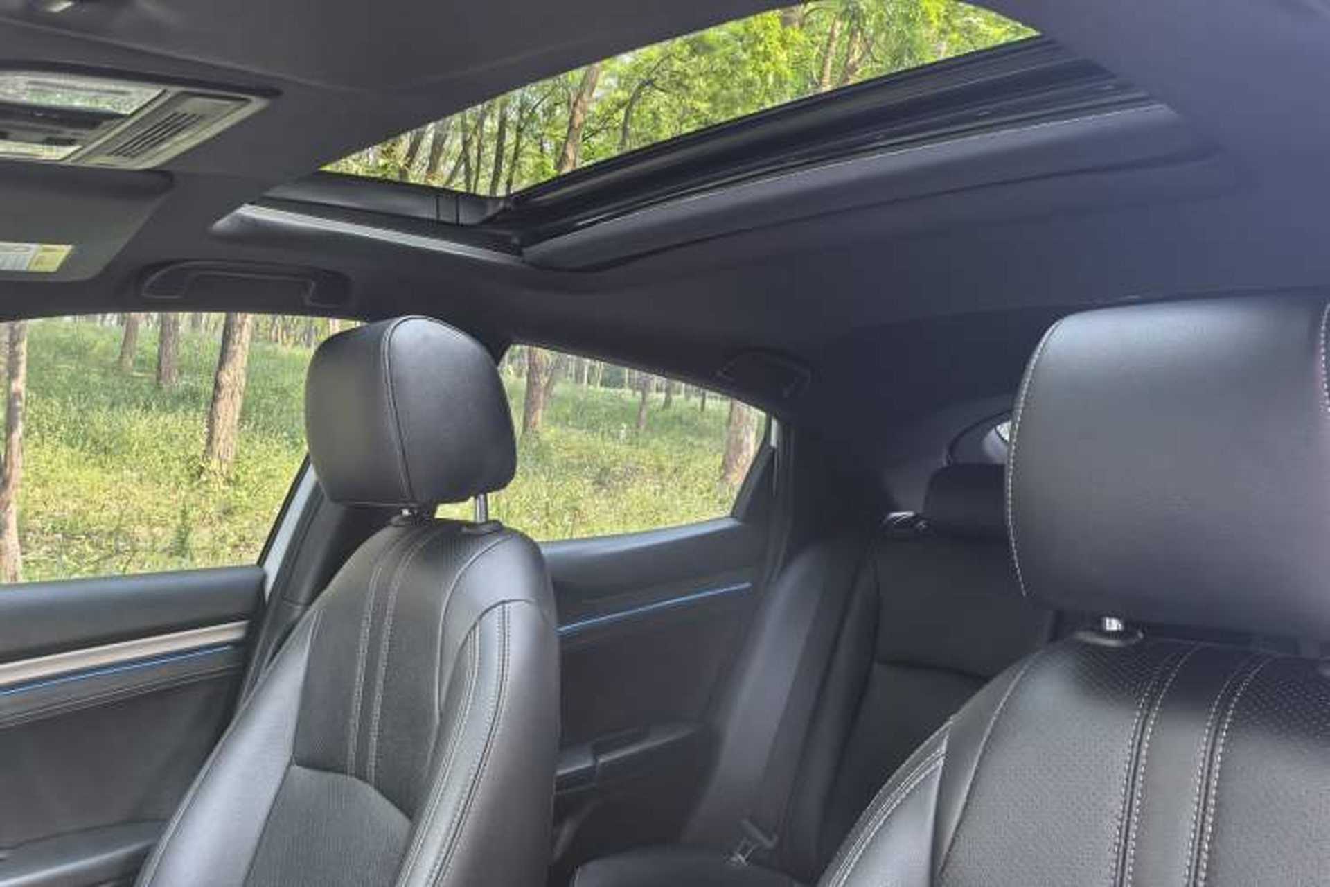 Used Honda Civic 2021 HATCHBACK 220TURBO CVT Trendy Cool Edition Headliner