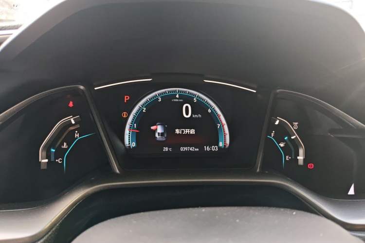 Used Honda Civic 2021 HATCHBACK 220TURBO CVT New Trendsetter Instrument Cluster