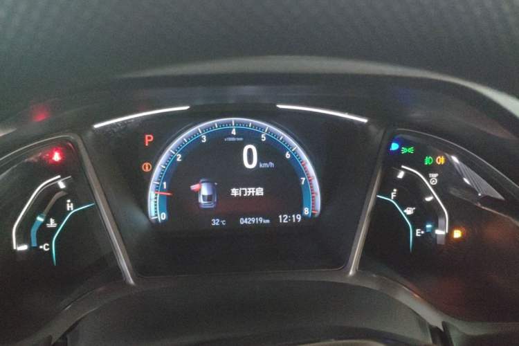 Used Honda Civic 2021 HATCHBACK 220TURBO CVT New Trendsetter Instrument Cluster