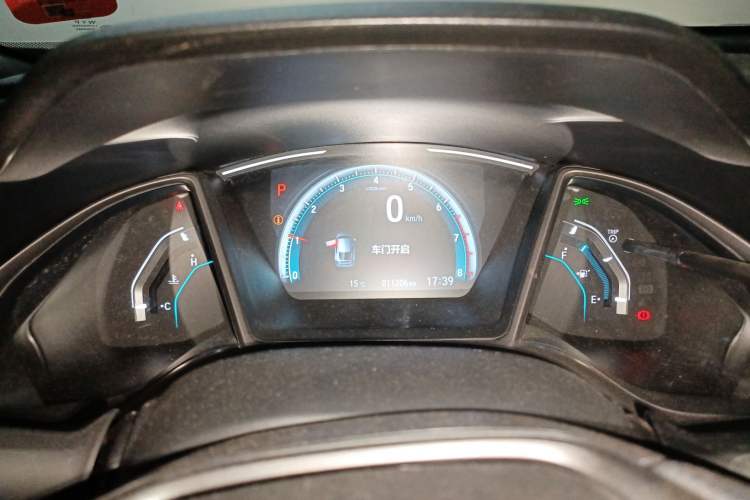 Used Honda Civic 2021 HATCHBACK 220TURBO CVT New Trendsetter Instrument Cluster