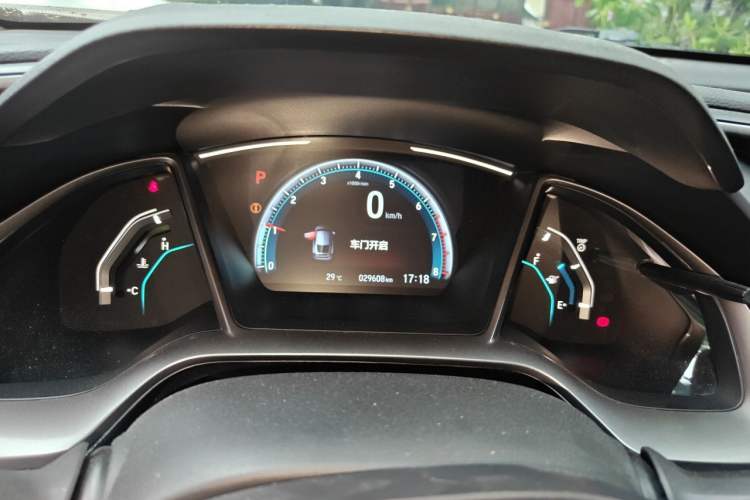 Used Honda Civic 2021 HATCHBACK 220TURBO CVT New Trendsetter Instrument Cluster