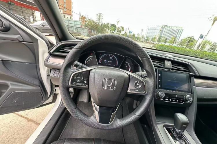 Used Honda Civic 2021 HATCHBACK 220TURBO CVT New Trendsetter Interior 1