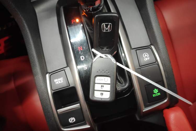 Used Honda Civic 2021 HATCHBACK 220TURBO CVT Trendy Cool Edition Interior 1