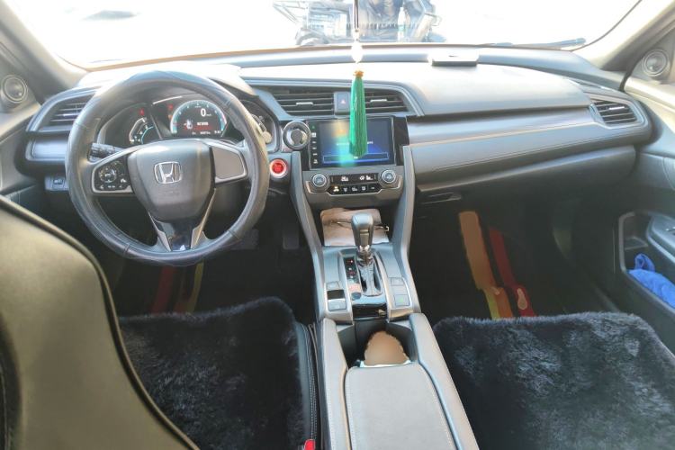 Used Honda Civic 2021 HATCHBACK 220TURBO CVT New Trendsetter Interior 2