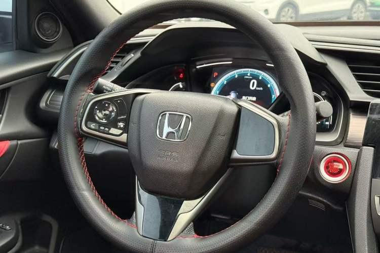 Used Honda Civic 2021 HATCHBACK 220TURBO CVT New Trendsetter Interior 2