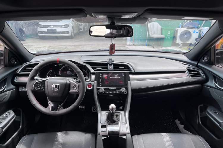 Used Honda Civic 2021 HATCHBACK 220TURBO Manual Driving Pleasure Control Interior 2