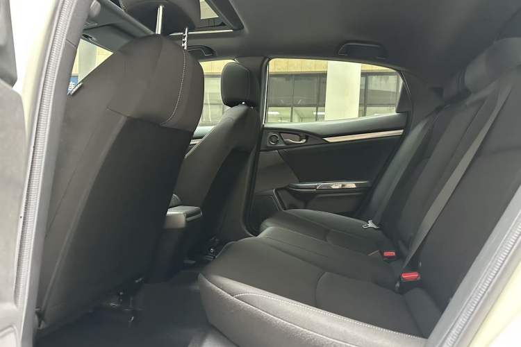 Used Honda Civic 2021 HATCHBACK 220TURBO CVT Trendy Cool Edition Interior 3
