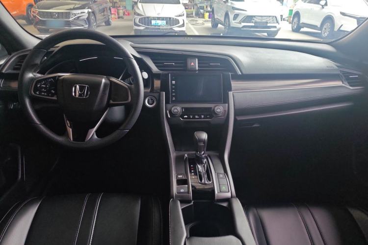 Used Honda Civic 2021 HATCHBACK 220TURBO CVT New Trendsetter Interior 3