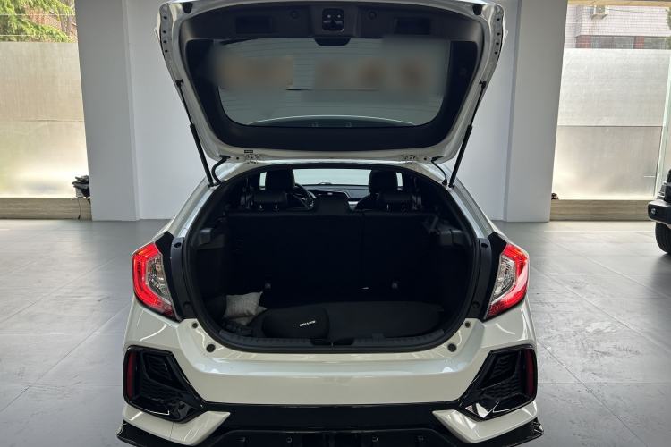 Used Honda Civic 2021 HATCHBACK 220TURBO CVT New Trendsetter Interior 3