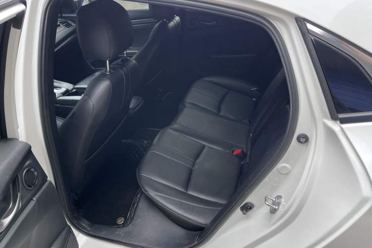 Used Honda Civic 2021 HATCHBACK 220TURBO CVT New Trendsetter Interior 3
