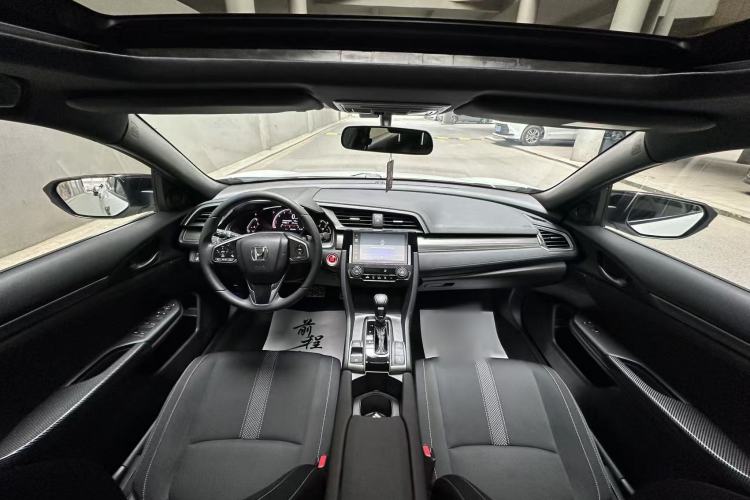 Used Honda Civic 2021 HATCHBACK 220TURBO CVT Trendy Cool Edition Interior 4